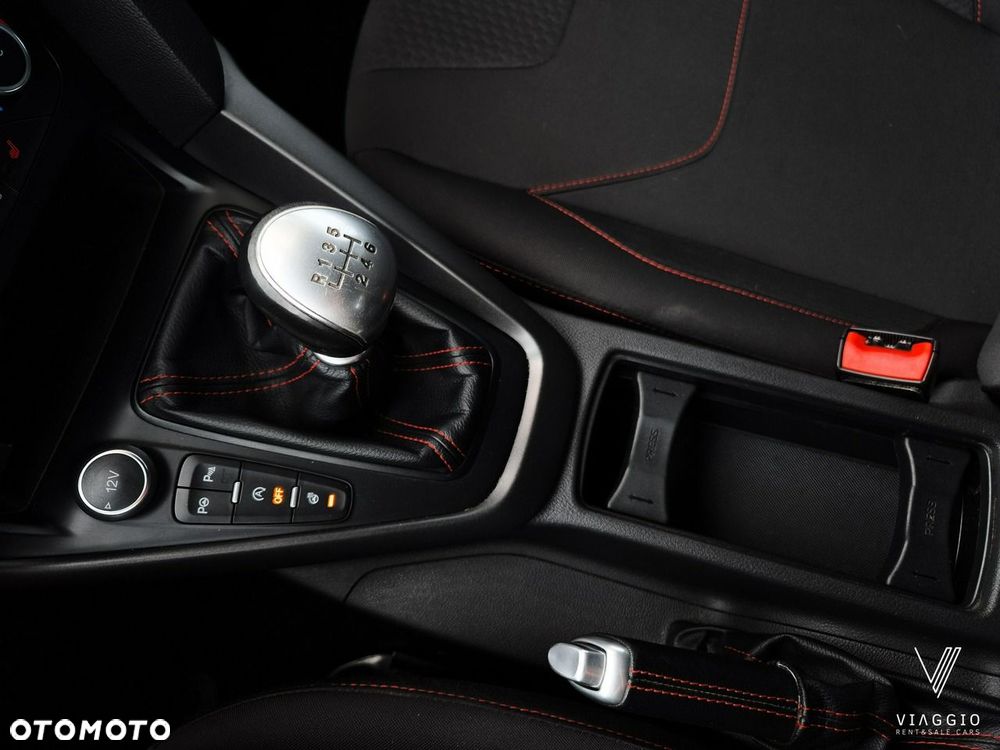 Ford Focus - 12