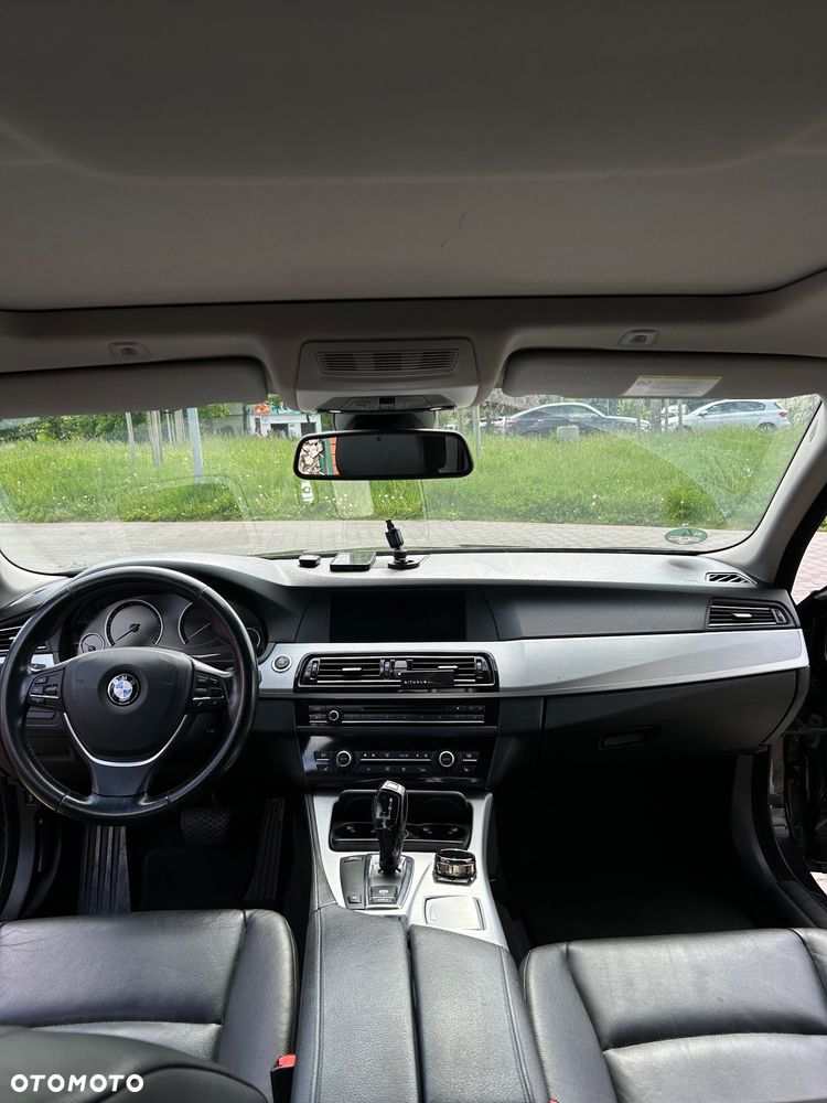 BMW Seria 5 520d - 5