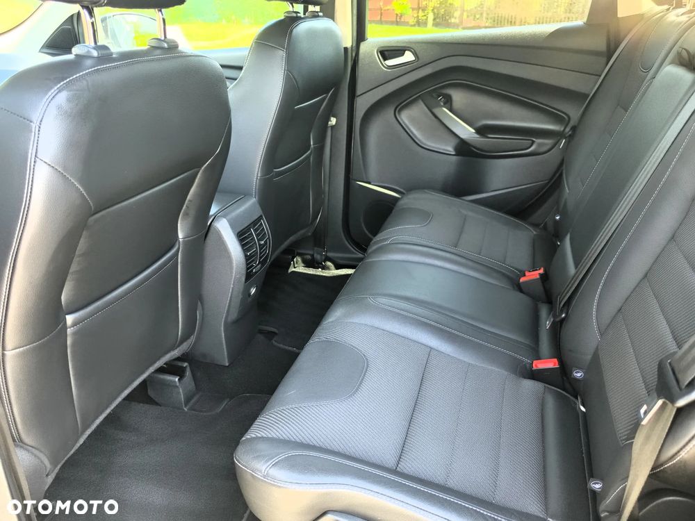 Ford Kuga 2.0 TDCi 2x4 Titanium - 27