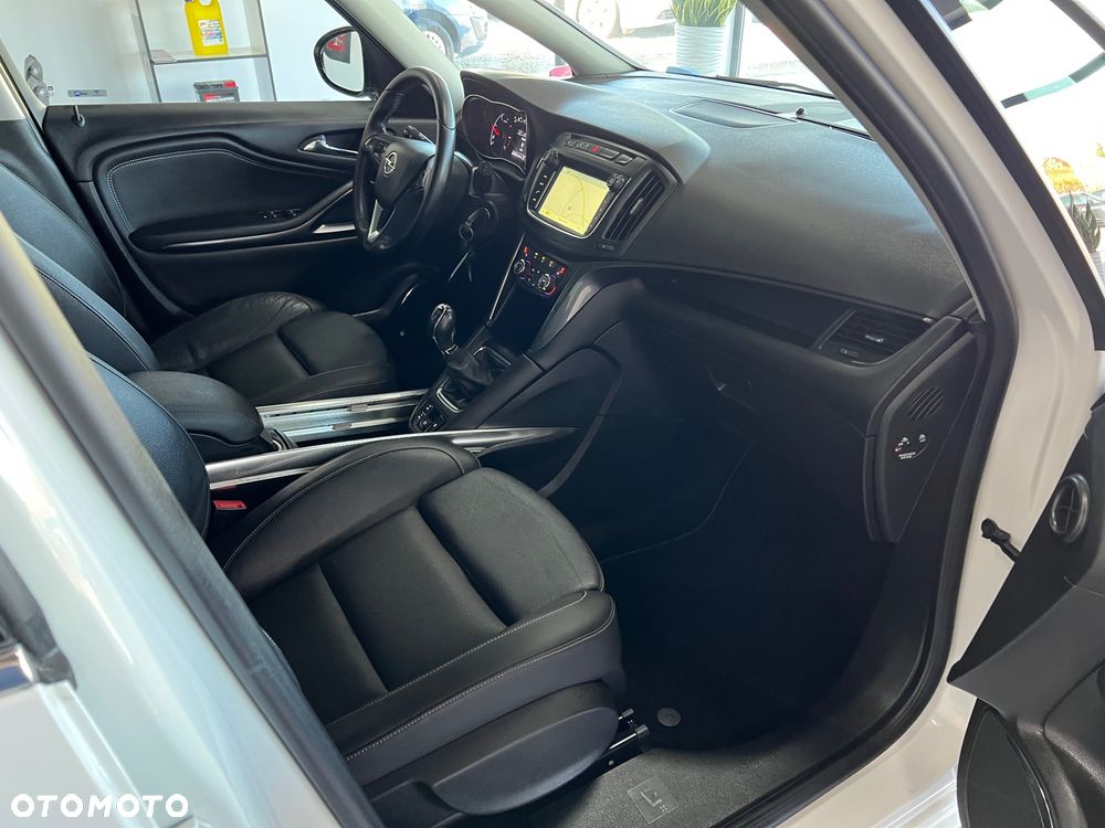 Opel Zafira - 35