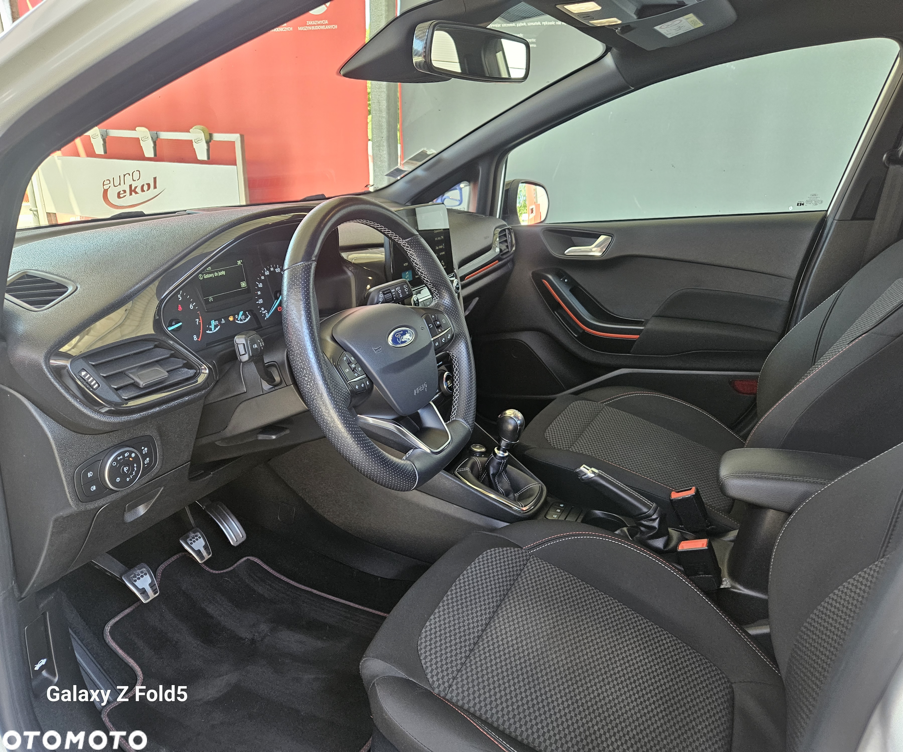 Ford Fiesta 1.0 EcoBoost S&S ST-LINE - 24