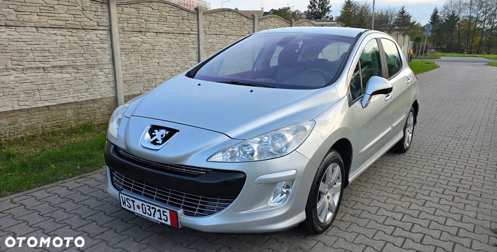 Peugeot 308 - 1