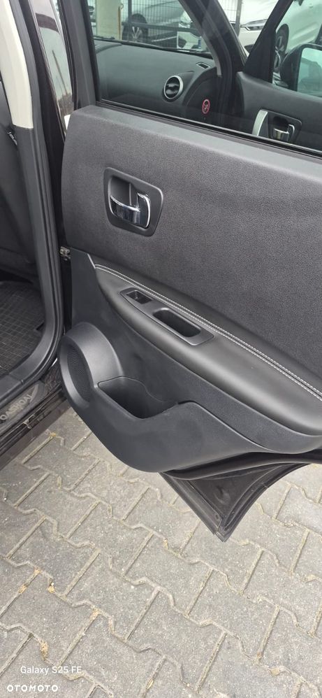 Nissan Qashqai 2.0 360 - 16