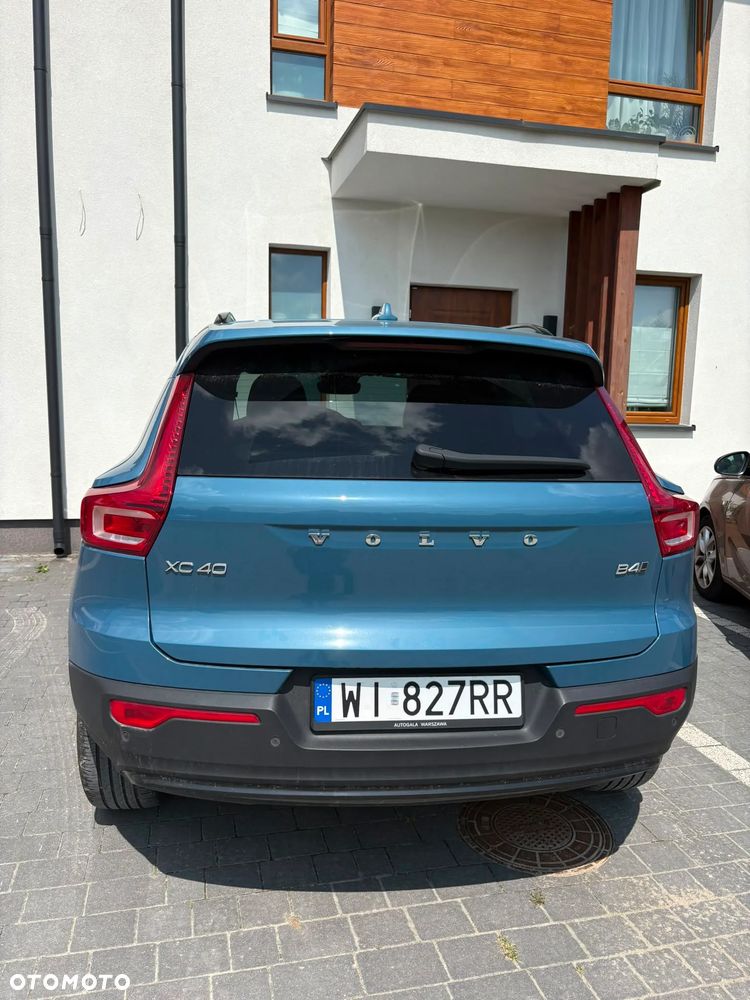 Volvo XC 40 B4 AWD Plus Dark - 7
