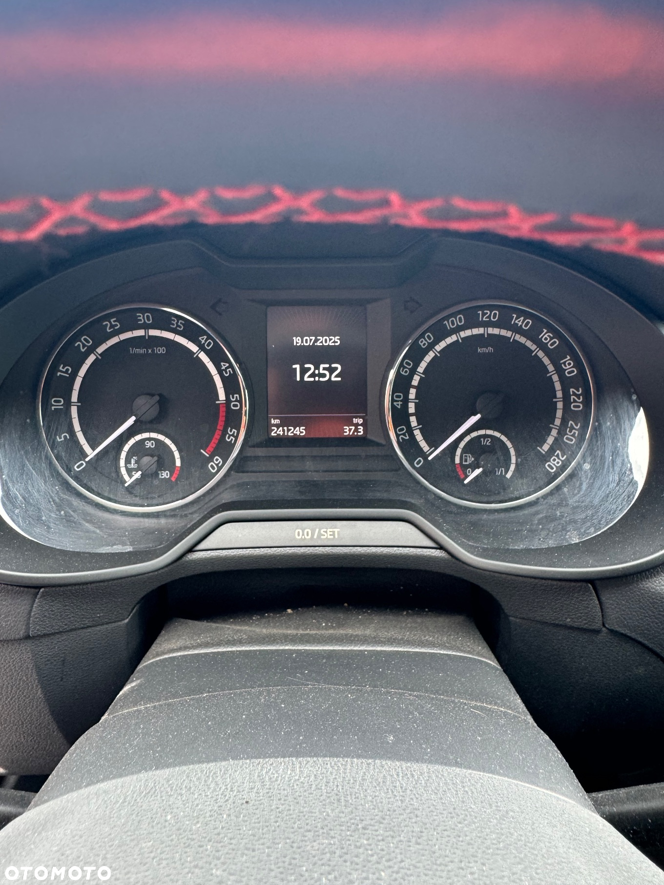 Skoda Octavia Combi 2.0 TDI DSG RS - 10