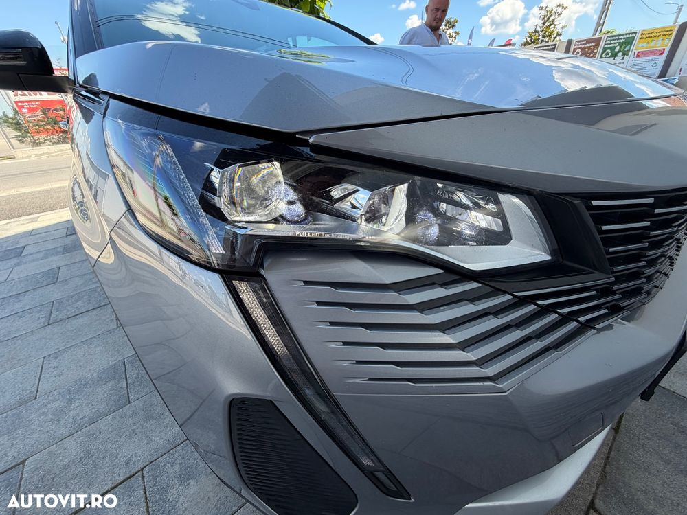 Peugeot 3008 PHEV 300 EAT8 4X4 GT - 12