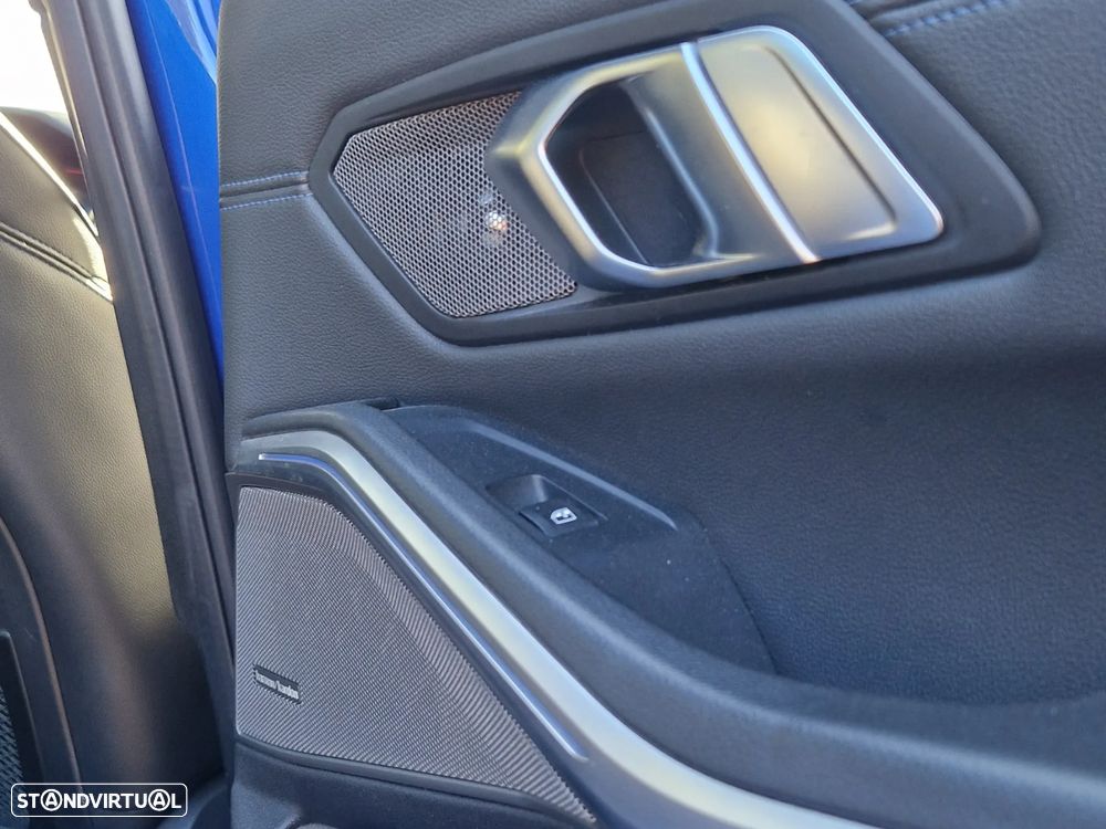 BMW 330 i Pack M Auto - 41