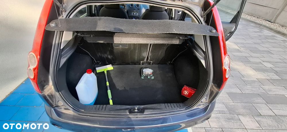 Ford Fiesta - 11