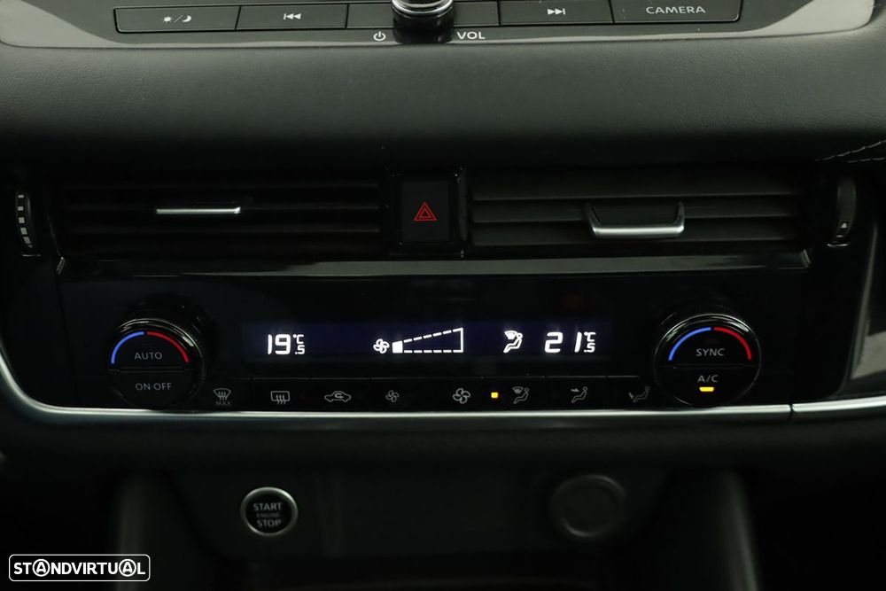 Nissan Qashqai 1.3 DIG-T N-Connecta LED - 13