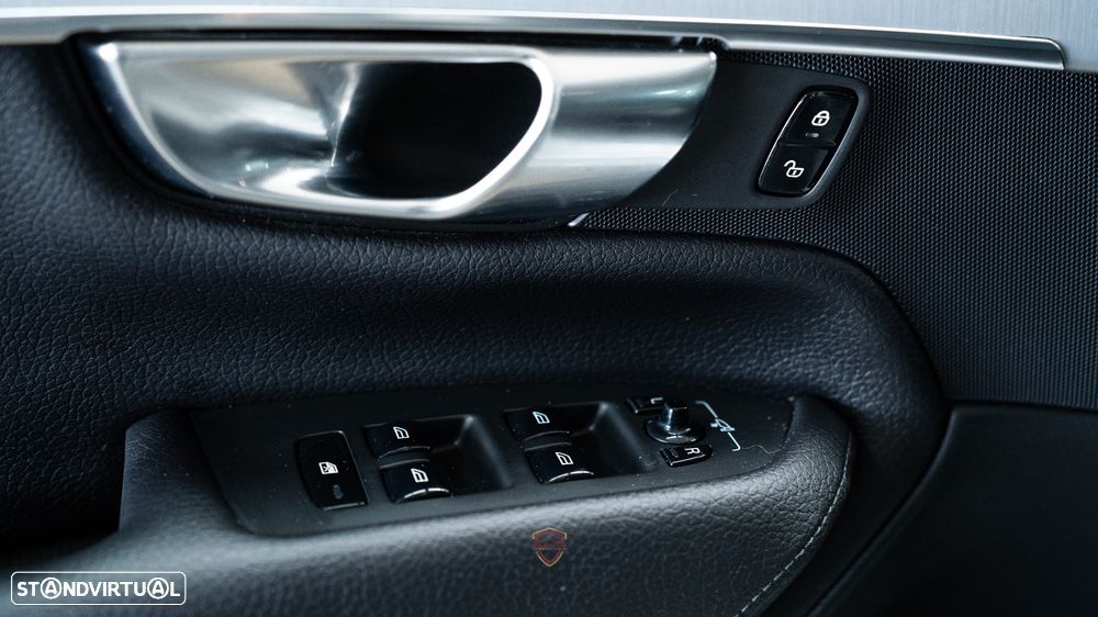 Volvo XC 90 2.0 T8 PHEV Inscription Expression AWD - 19