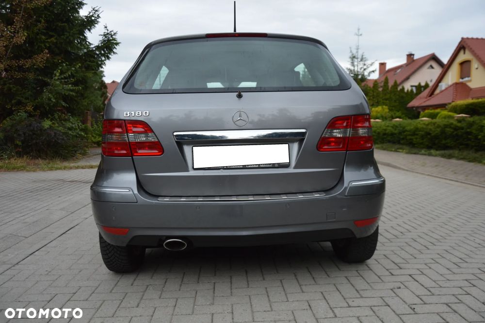 Mercedes-Benz Klasa B 180 BlueEFFICIENCY SPORT EDITION - 13