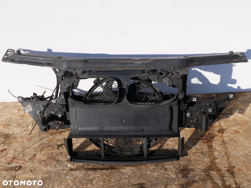 PAS PRZEDNI BMW E46 - 1