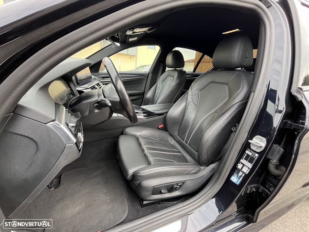 BMW 520 d Pack Desportivo M Auto - 23