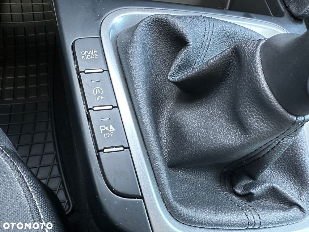 Kia Ceed 1.6 CRDi SCR M - 26