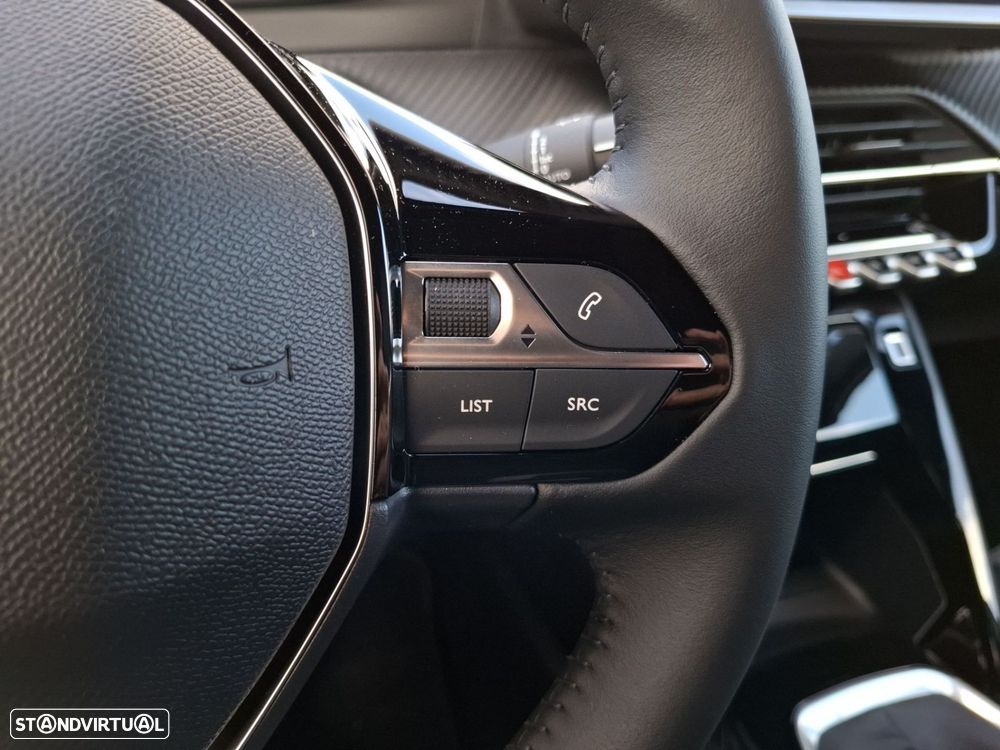 Peugeot 2008 1.2 Allure — fotografia 17