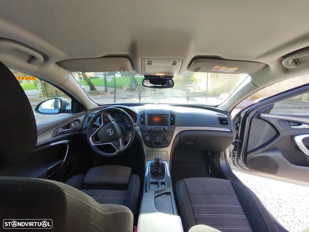 Opel Insignia Sports Tourer 2.0 CDTi Executive S/S - 17