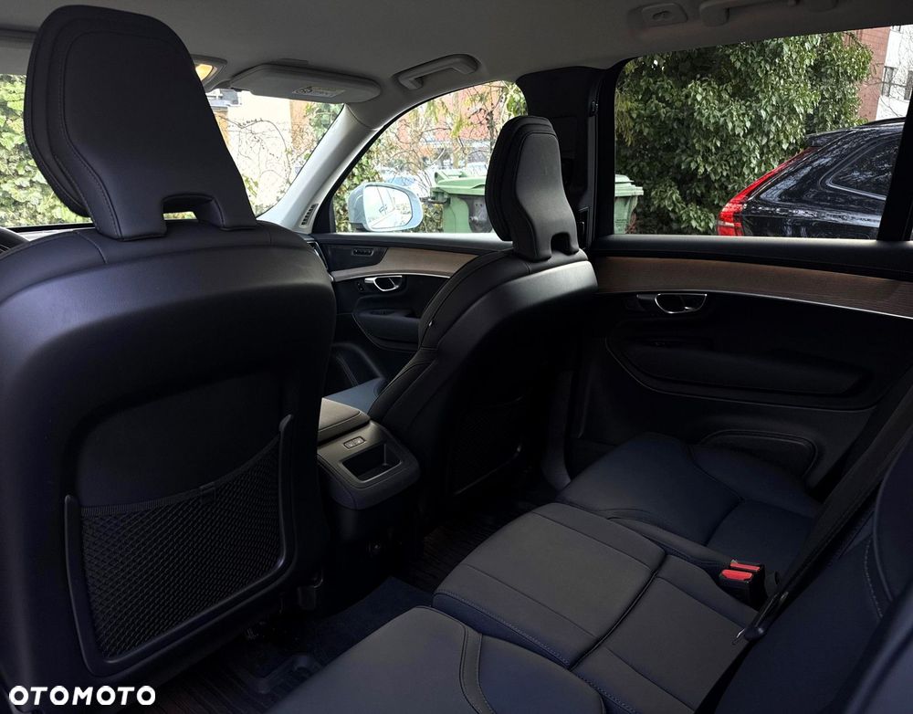Volvo XC 90 - 25