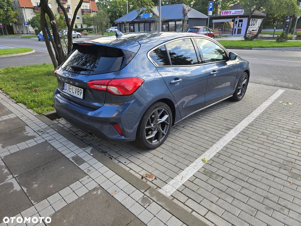 Ford Focus 1.0 EcoBoost Active - 3