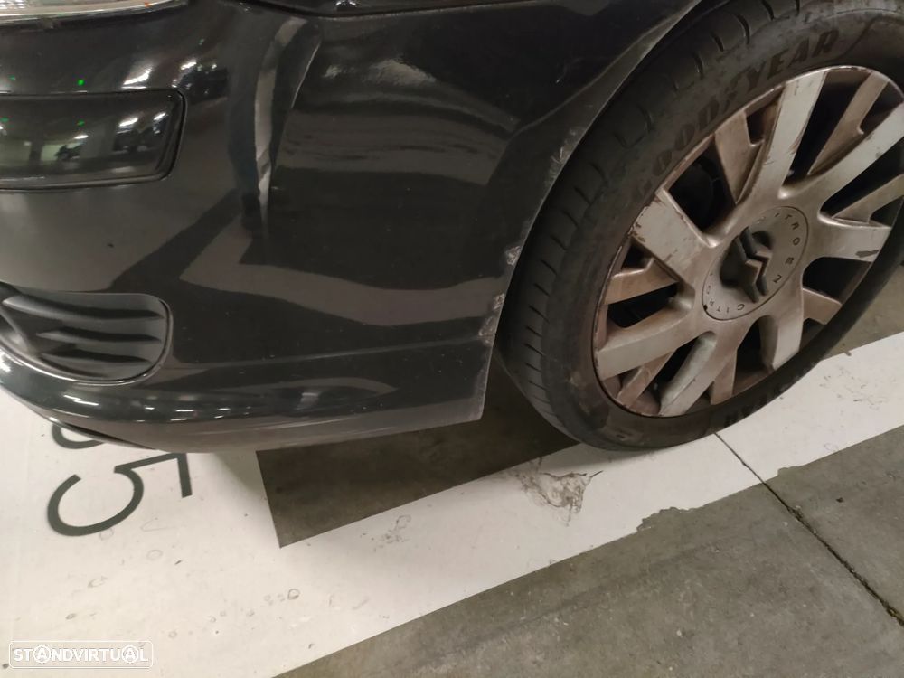 Citroën C4 Coupé 1.6 HDi 110 VTS - 2