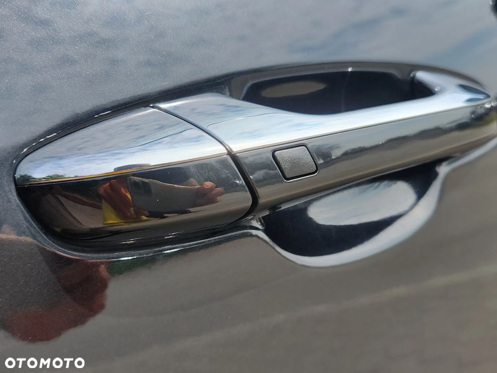 Kia Sportage 2.0 CRDI AWD Eco-Dynamics+ (48V M-H) PLATINUM - 8