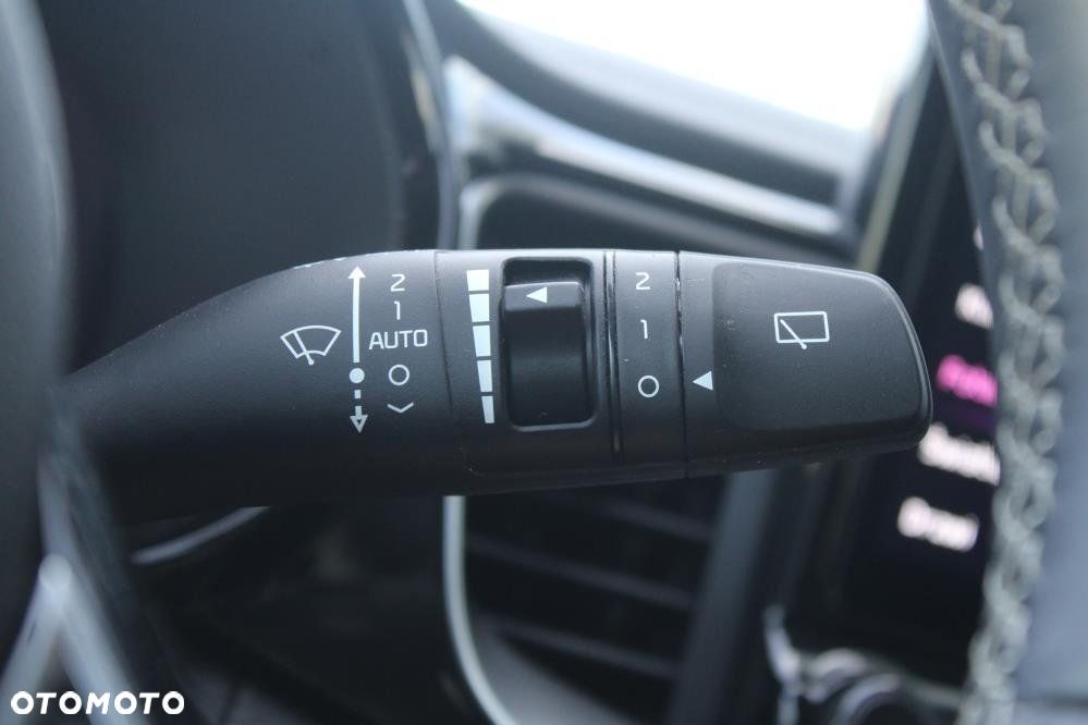 Kia XCeed - 32