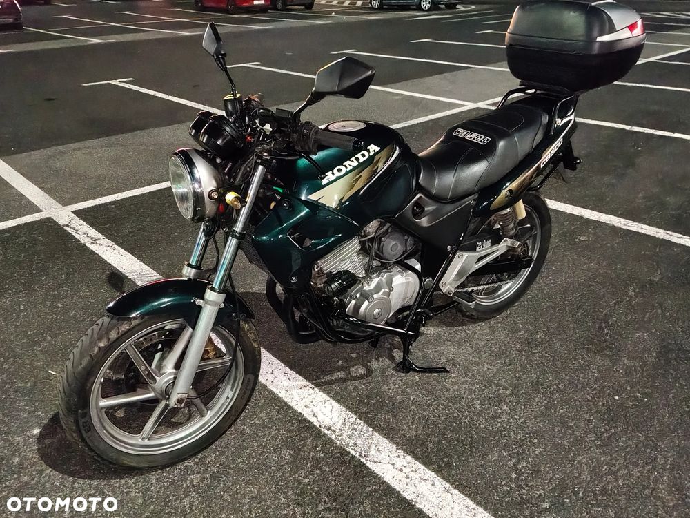 Honda CB - 2