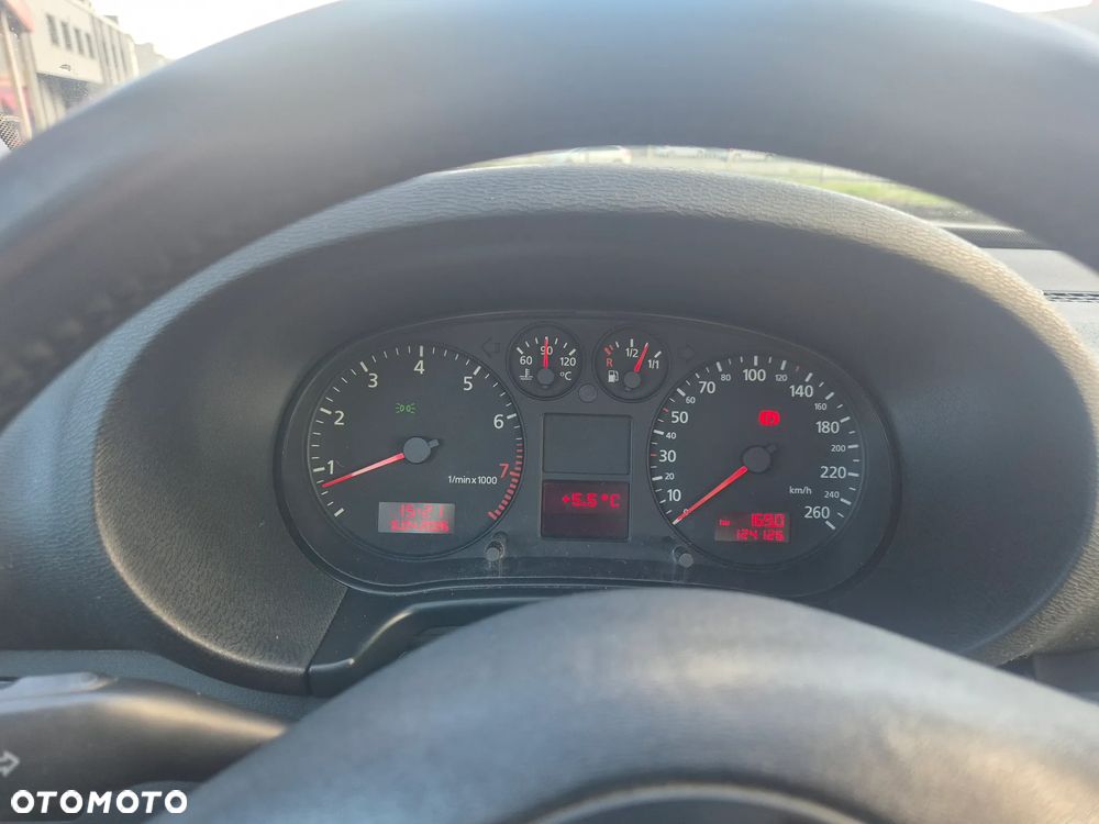 Audi A3 Sportback 1.8T Ambition - 8