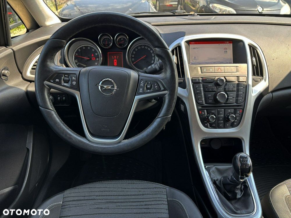 Opel Astra 1.4 Turbo Style - 25