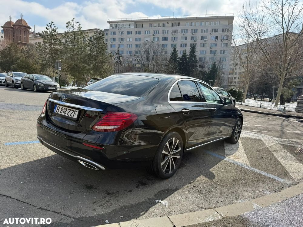 Mercedes-Benz E - 6