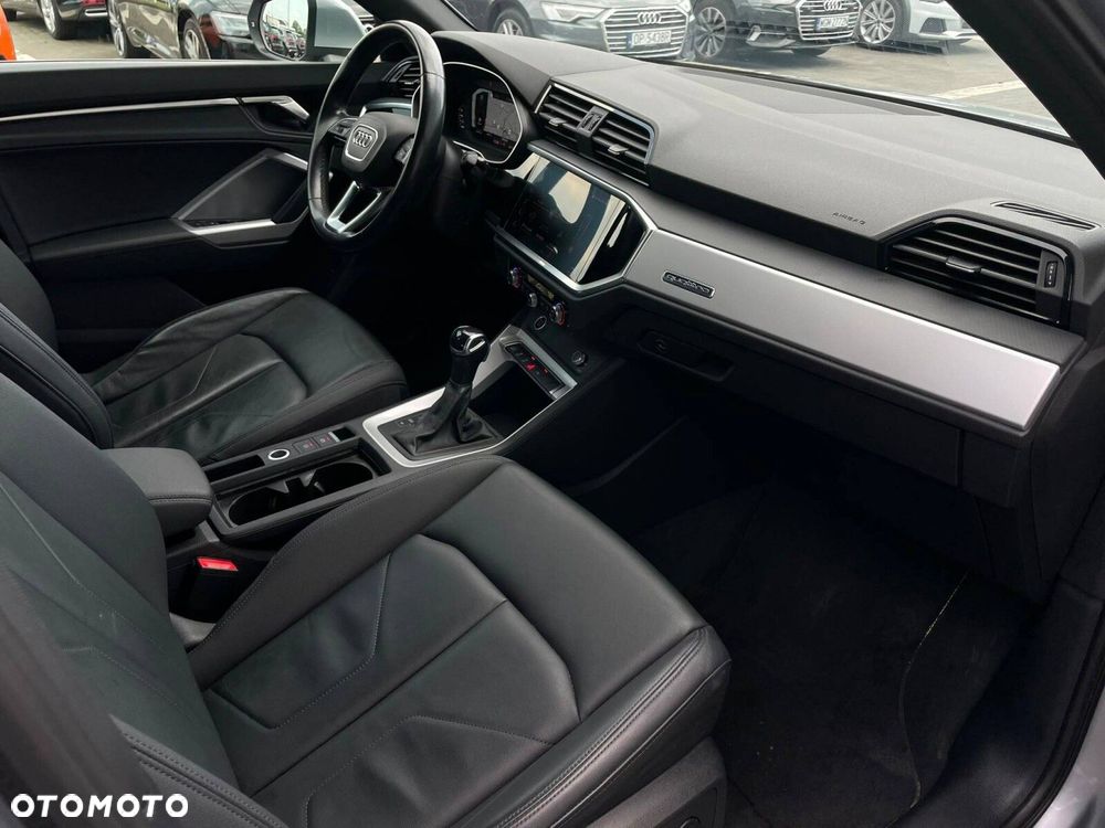 Audi Q3 - 22