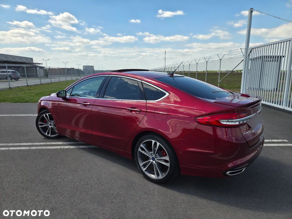 Ford Fusion - 7