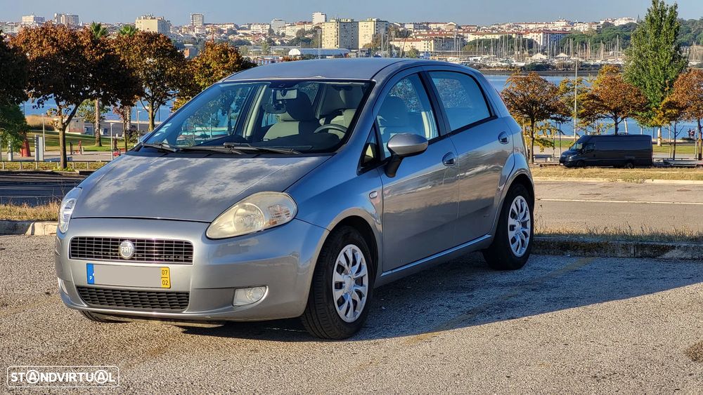 Fiat Grande Punto 2007 photo 3