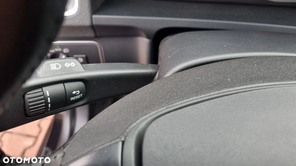 Volvo V60 D4 Geartronic Momentum - 22