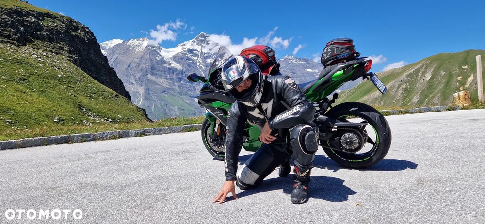 Kawasaki Ninja H2 SX - 6