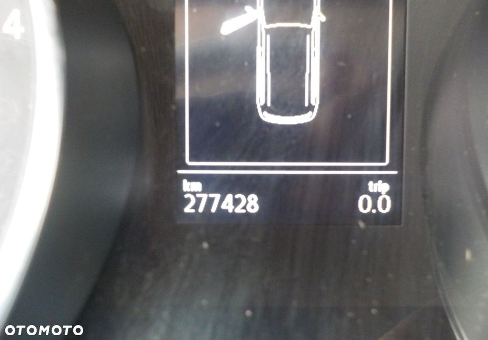 Volkswagen Touran - 26