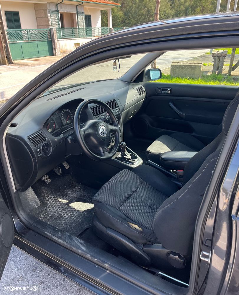 VW Golf 1.6i Highline - 5