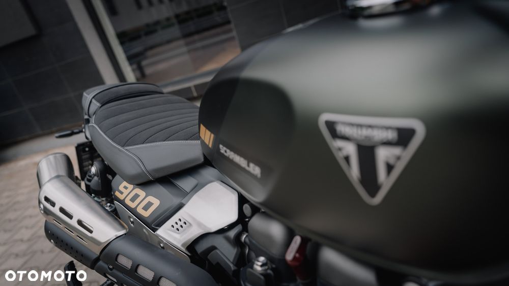 Triumph Scrambler - 13