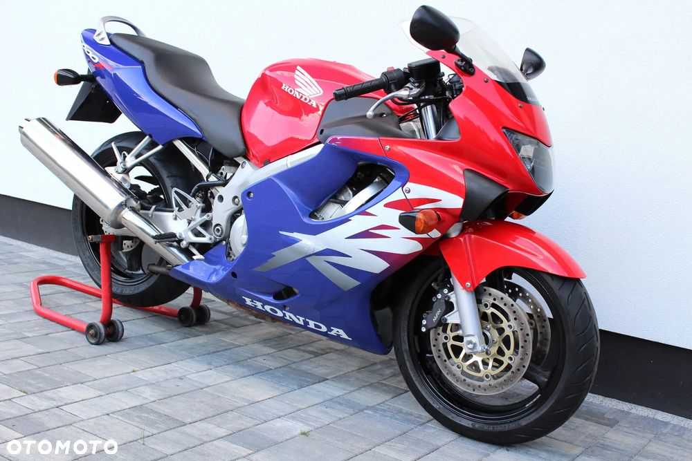 Honda CBR - 4
