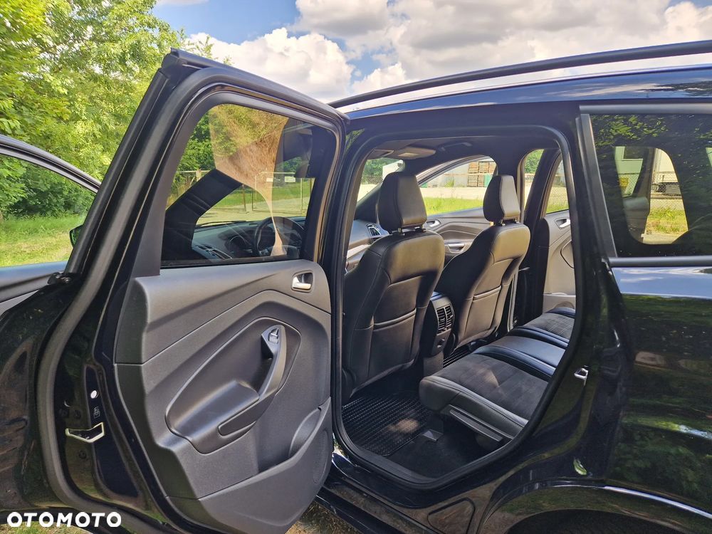 Ford Kuga 2.0 TDCi 4x4 ST-Line - 15