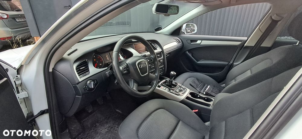 Audi A4 Limousine - 5
