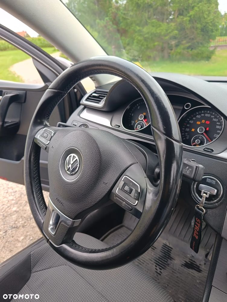 Volkswagen Passat 1.6 TDI Trendline - 20