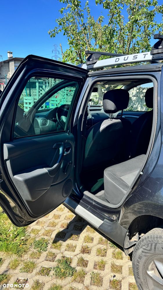 Dacia Duster 1.6 SCe Laureate S&S - 13