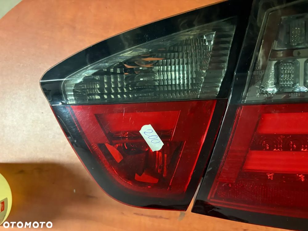 LAMPA BMW E90 PRAWA TYŁ - 2