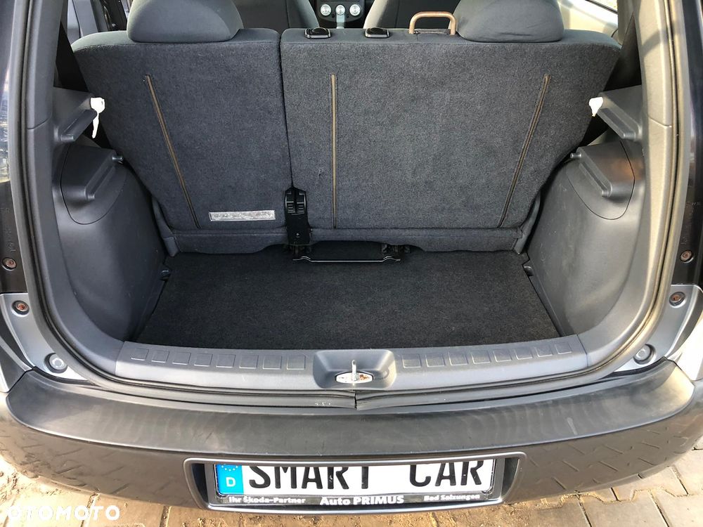 Mitsubishi Colt - 16