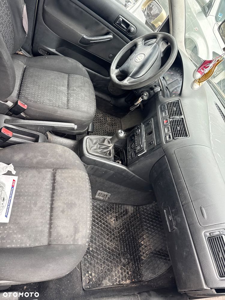 VW Golf IV na części - 2