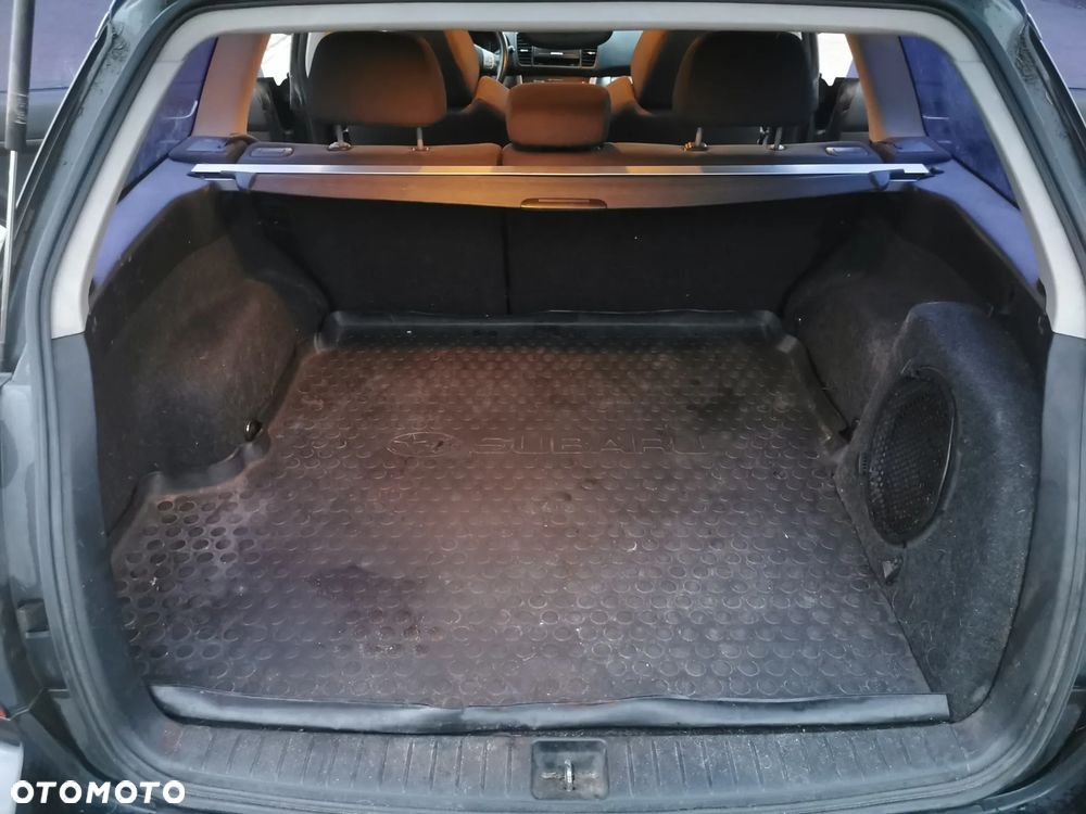 Subaru Legacy Kombi 2.0D RA 000 - 15