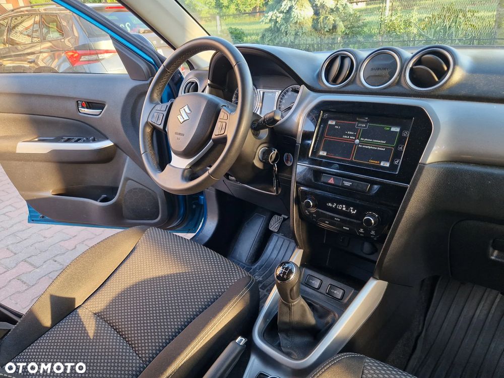 Suzuki Vitara 1.6 Premium 4WD - 28