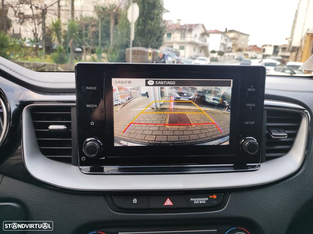 Kia Ceed 1.6 CRDi MHEV Drive - 18