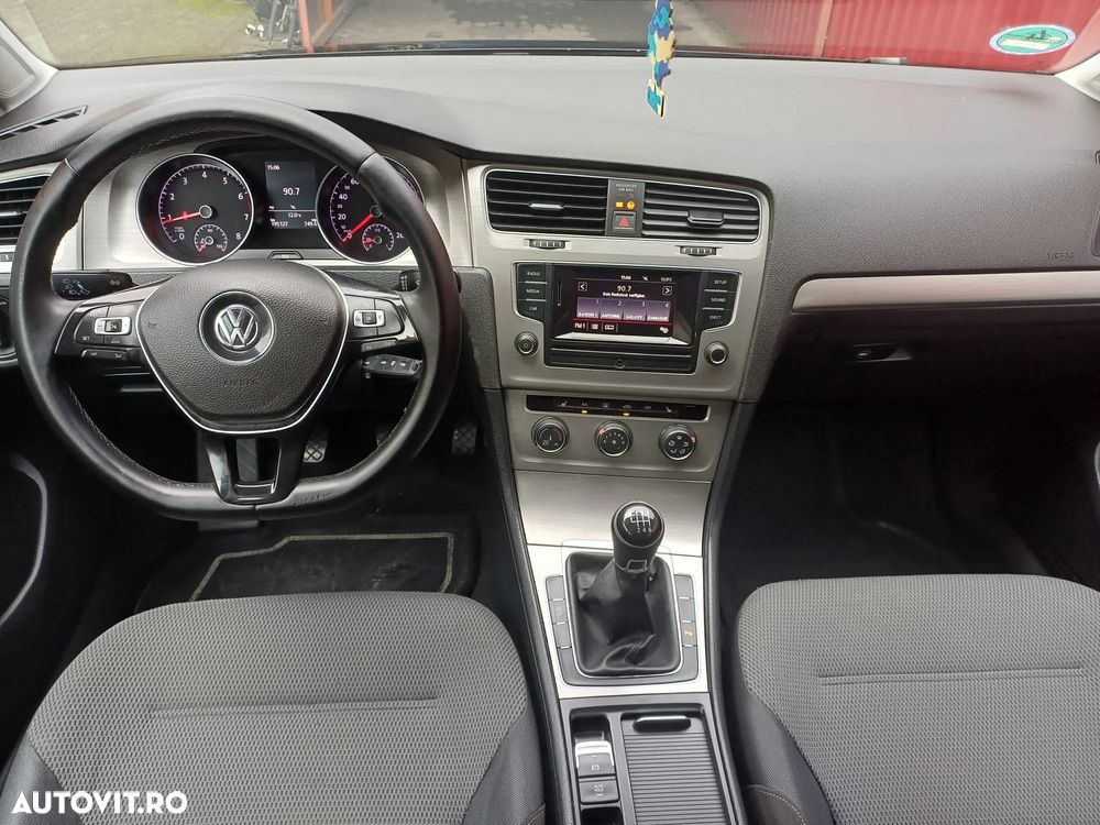 Volkswagen Golf 1.4 TSI BMT Comfortline - 11