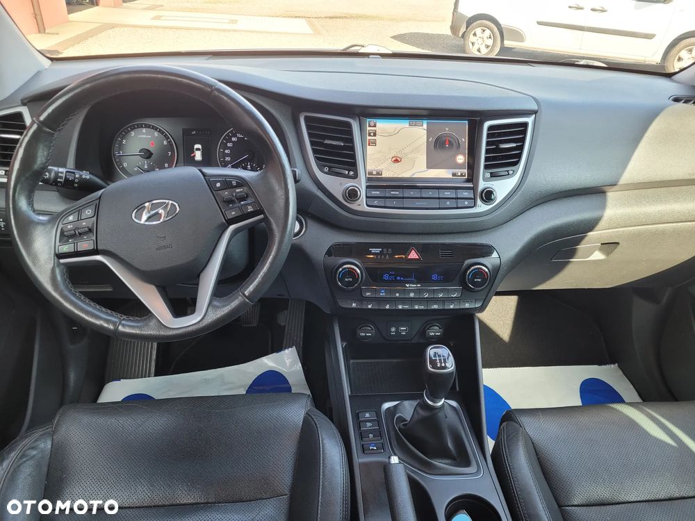 Hyundai Tucson 1.6 GDI BlueDrive Style 2WD - 12